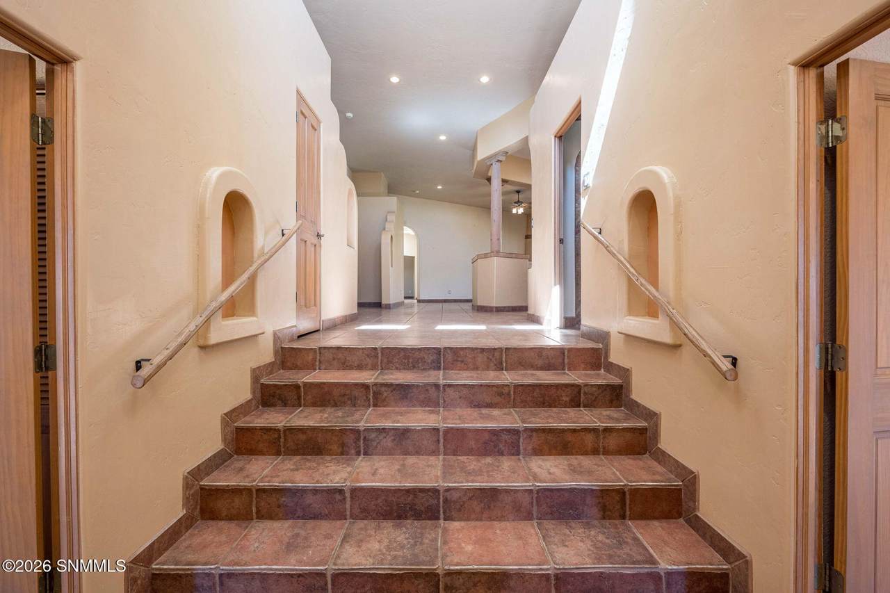 https://bt-photos.global.ssl.fastly.net/lascruces/1280_boomver_1_2602156-2.jpg
