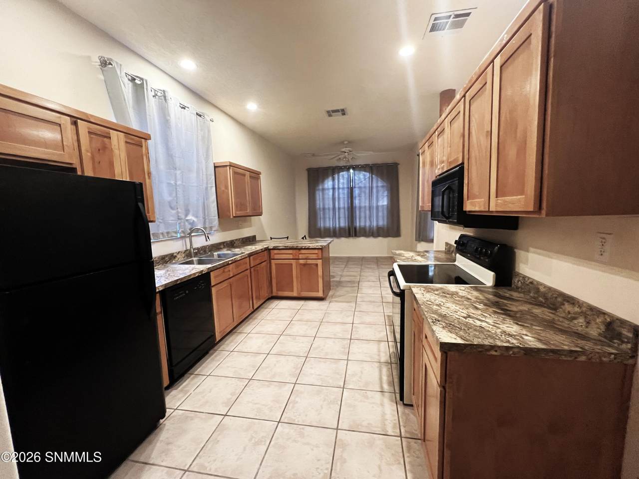 https://bt-photos.global.ssl.fastly.net/lascruces/1280_boomver_1_2602159-2.jpg