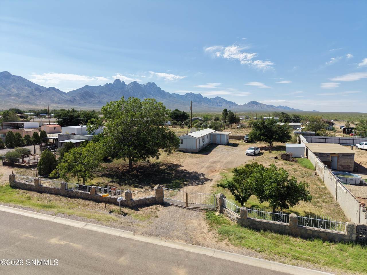 https://bt-photos.global.ssl.fastly.net/lascruces/1280_boomver_1_2602163-2.jpg