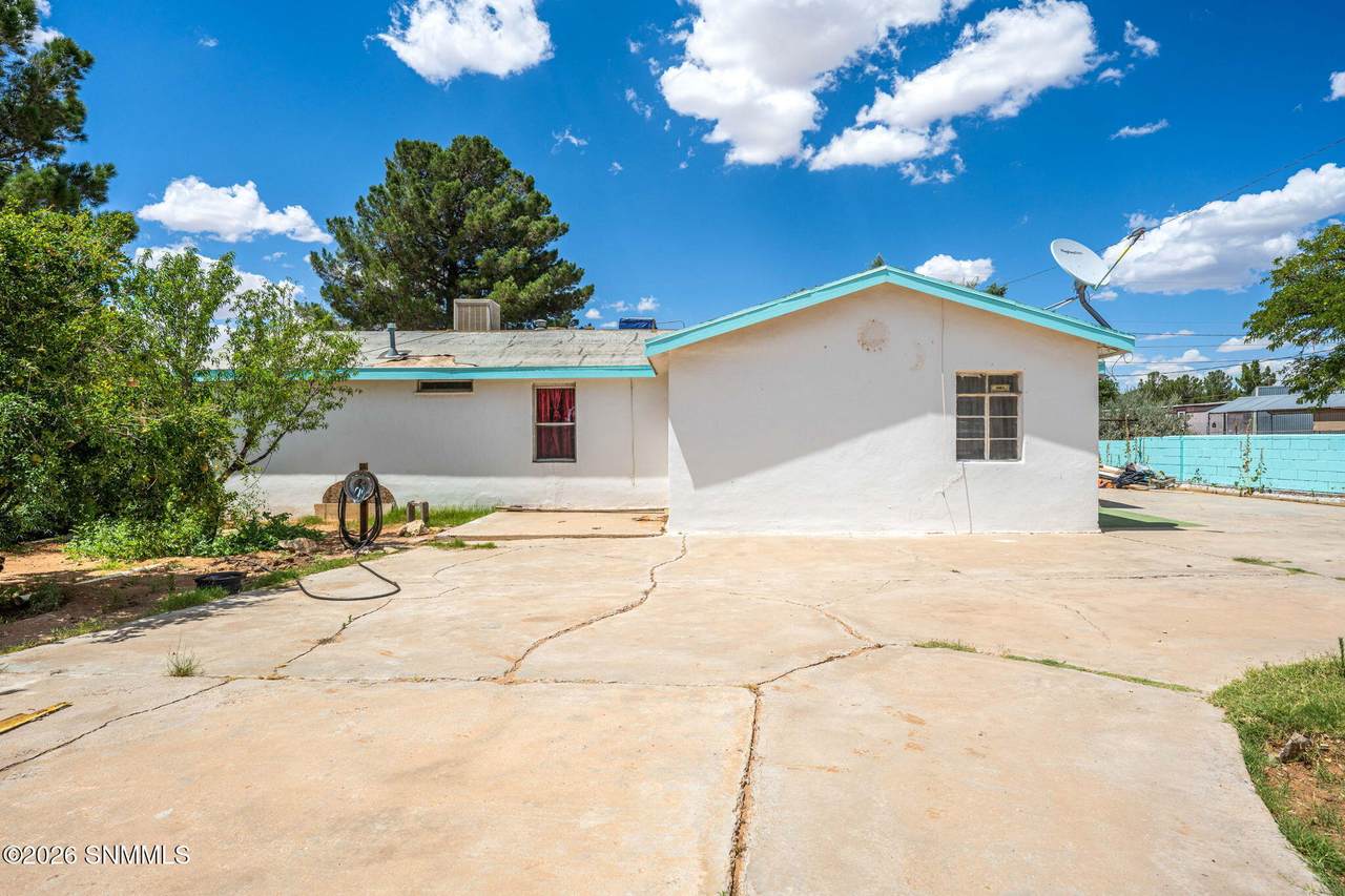 https://bt-photos.global.ssl.fastly.net/lascruces/1280_boomver_1_2602173-2.jpg