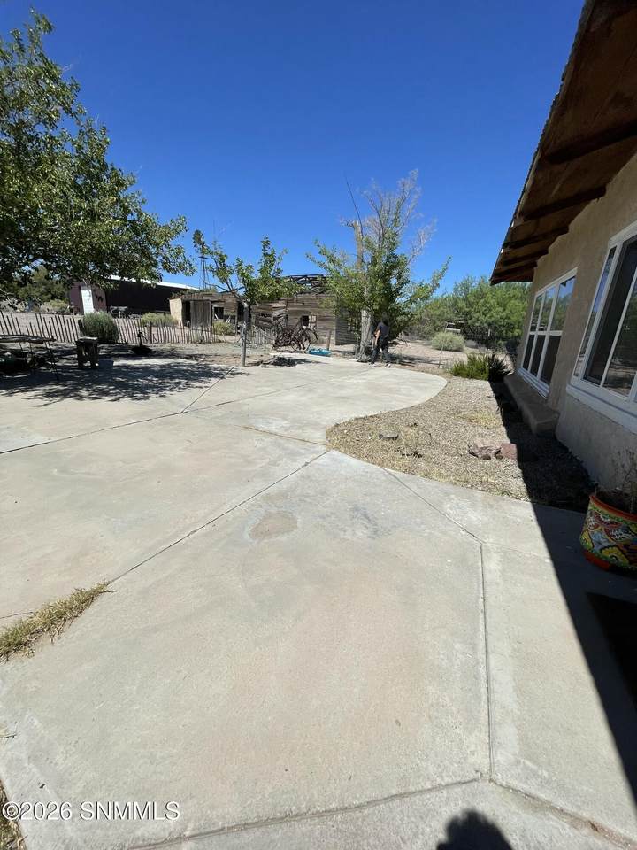 https://bt-photos.global.ssl.fastly.net/lascruces/1280_boomver_1_2602221-2.jpg