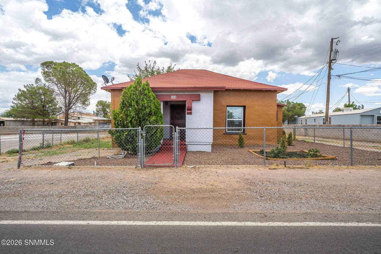 https://bt-photos.global.ssl.fastly.net/lascruces/1280_boomver_1_2602244-2.jpg