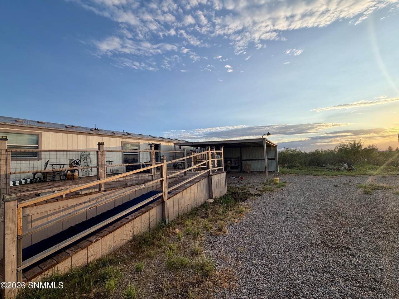 102 Desert Road - Photo 1