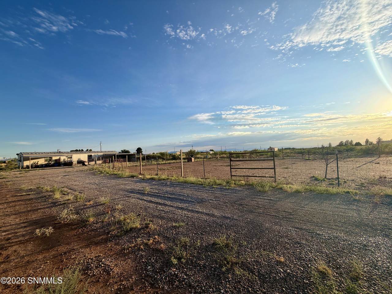 https://bt-photos.global.ssl.fastly.net/lascruces/1280_boomver_1_2602284-2.jpg