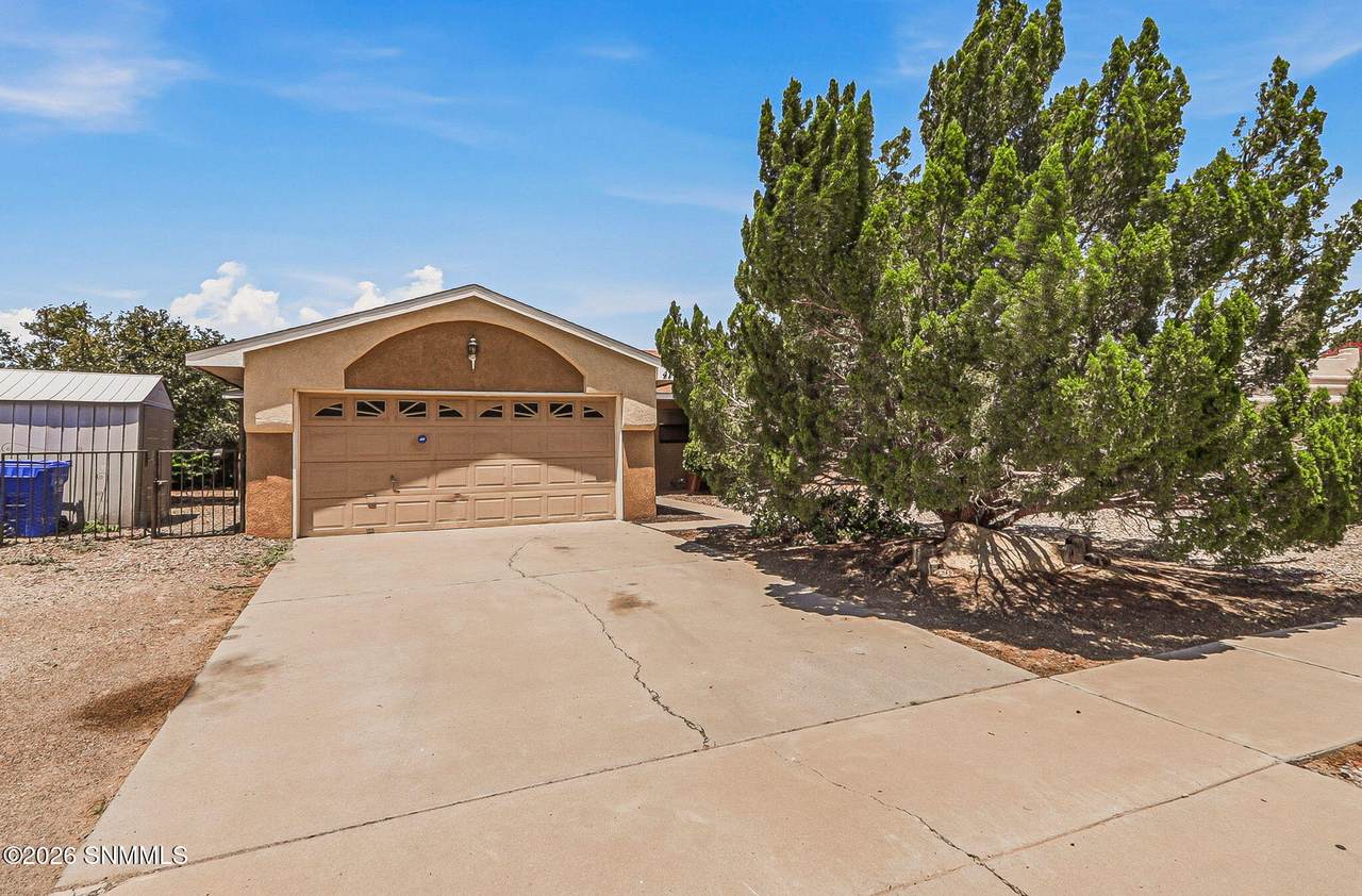 4721 Rio Vista Drive - Photo 1