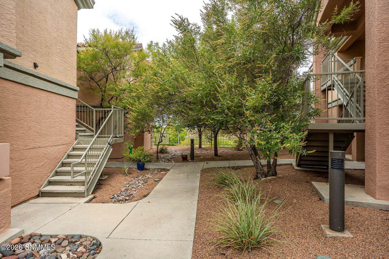 https://bt-photos.global.ssl.fastly.net/lascruces/1280_boomver_1_2602376-2.jpg