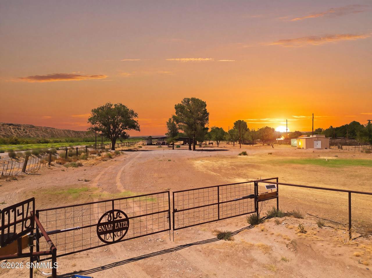 https://bt-photos.global.ssl.fastly.net/lascruces/1280_boomver_1_2602384-2.jpg