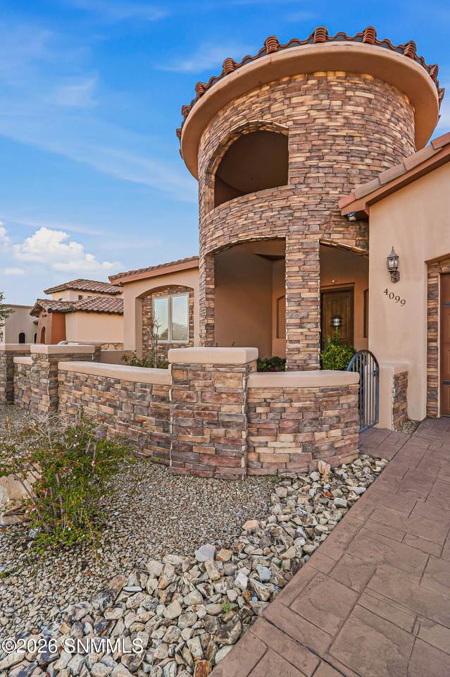 https://bt-photos.global.ssl.fastly.net/lascruces/1280_boomver_1_2602387-2.jpg