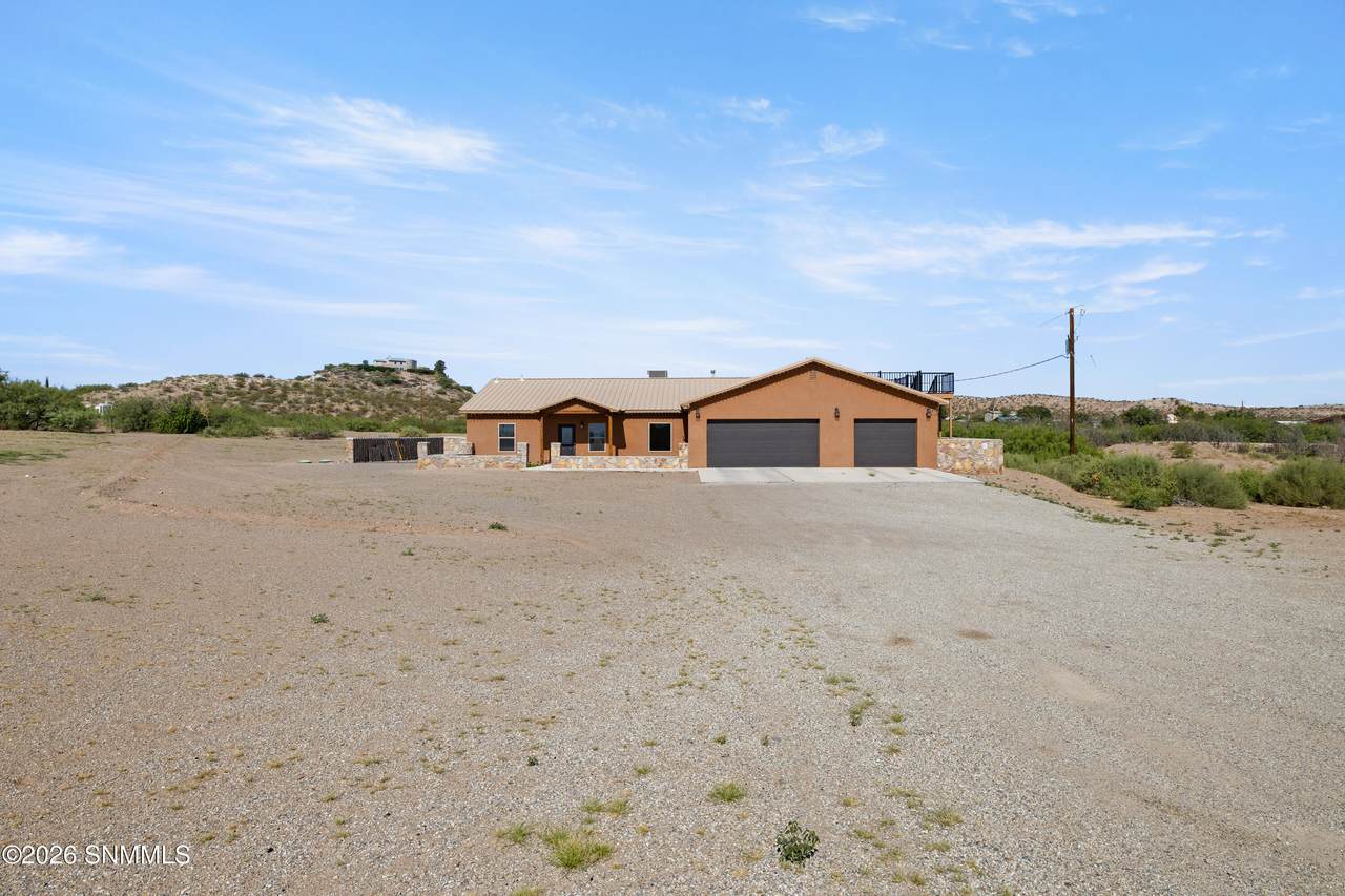 https://bt-photos.global.ssl.fastly.net/lascruces/1280_boomver_1_2602432-2.jpg