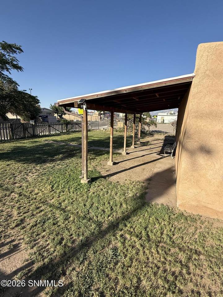 https://bt-photos.global.ssl.fastly.net/lascruces/1280_boomver_1_2602433-2.jpg