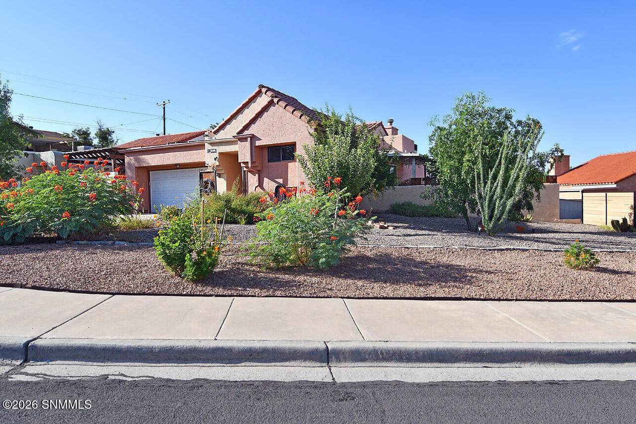 3044 La Mirada Court - Photo 1