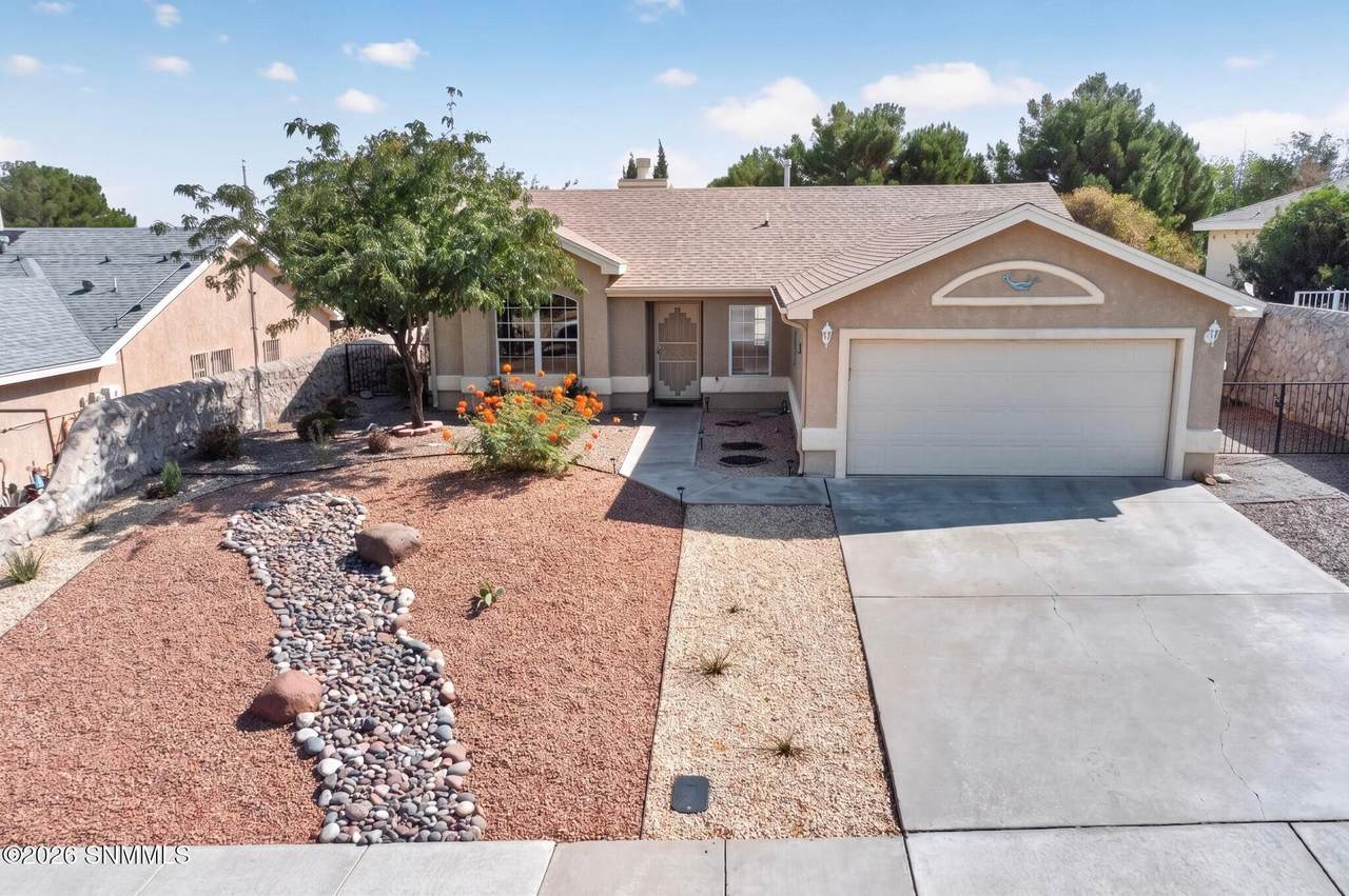 753 Scenic View Drive - Photo 1