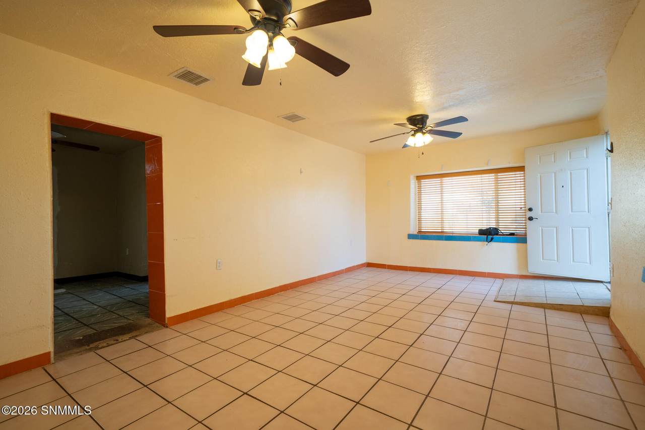 https://bt-photos.global.ssl.fastly.net/lascruces/1280_boomver_1_2602493-2.jpg