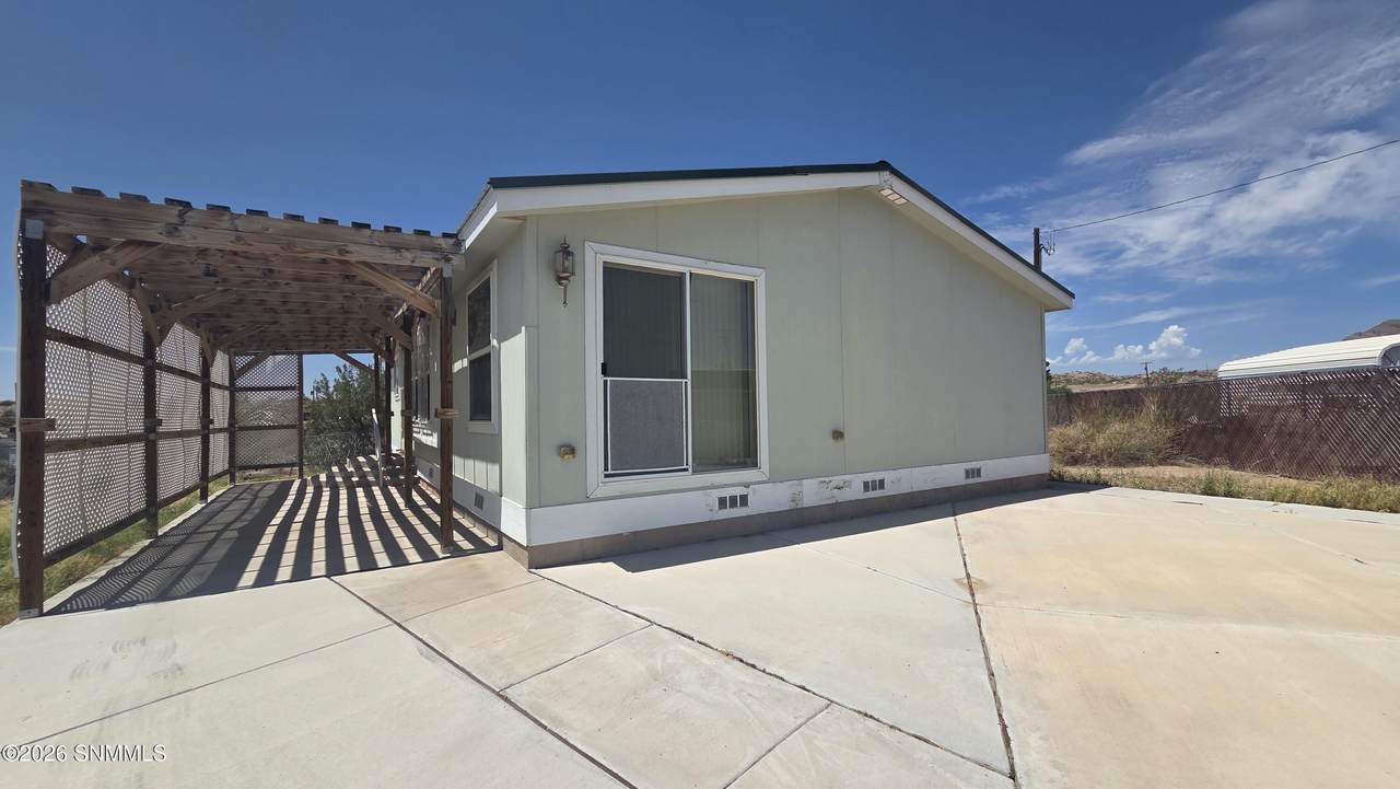 425 Morgan - Photo 1