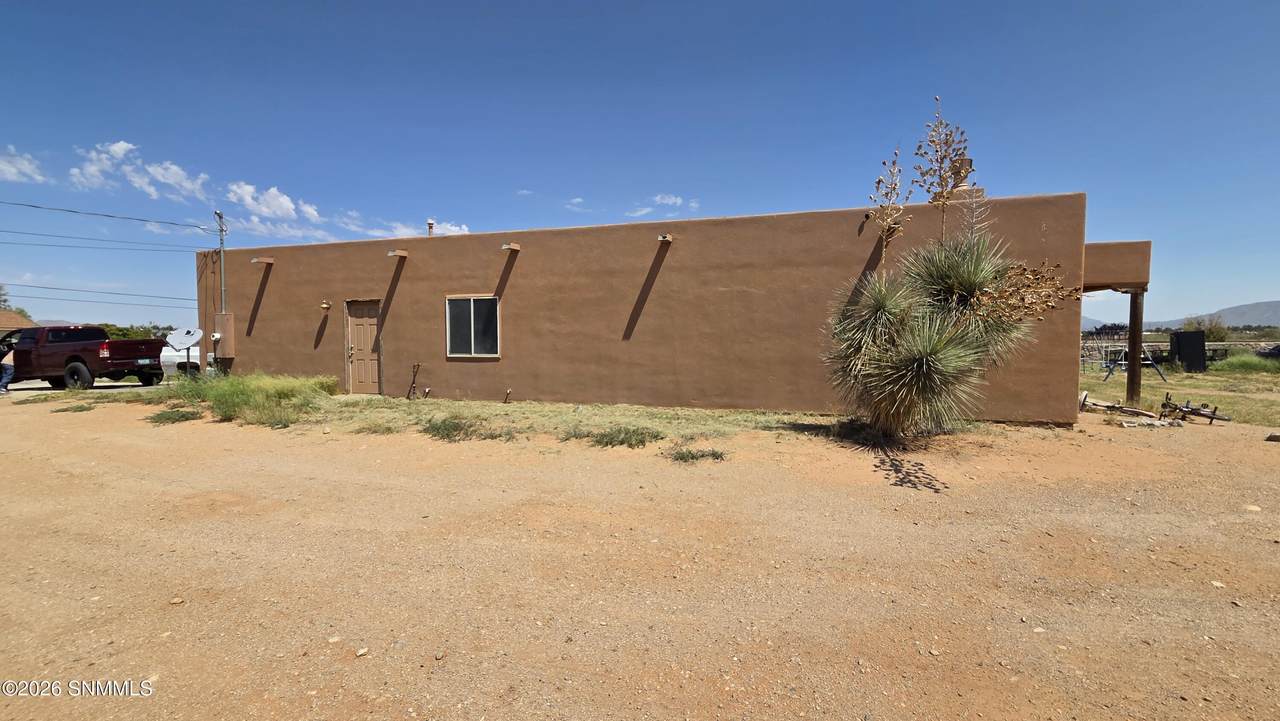 https://bt-photos.global.ssl.fastly.net/lascruces/1280_boomver_1_2602619-2.jpg