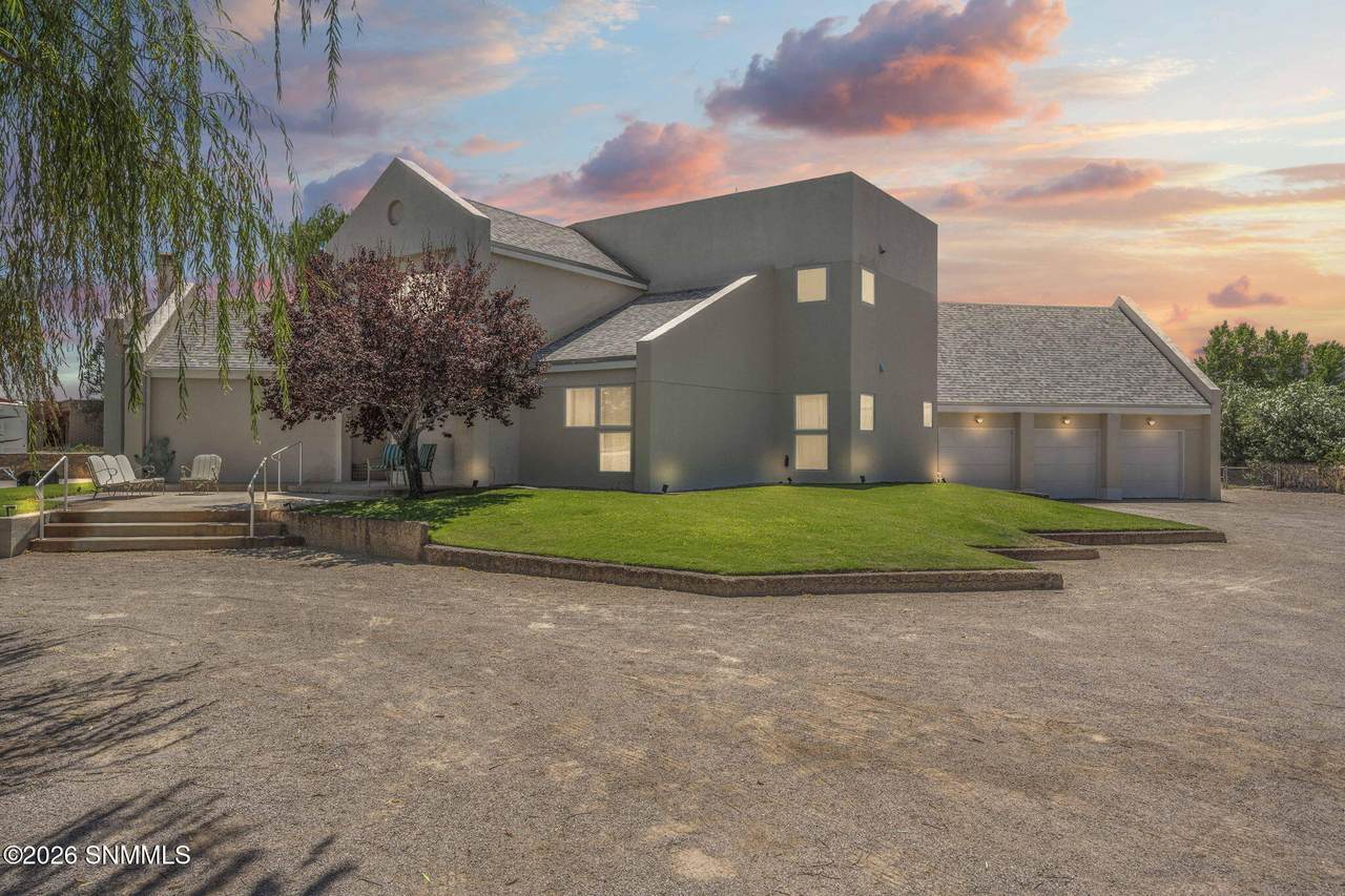 140 Horseshoe Circle - Photo 1