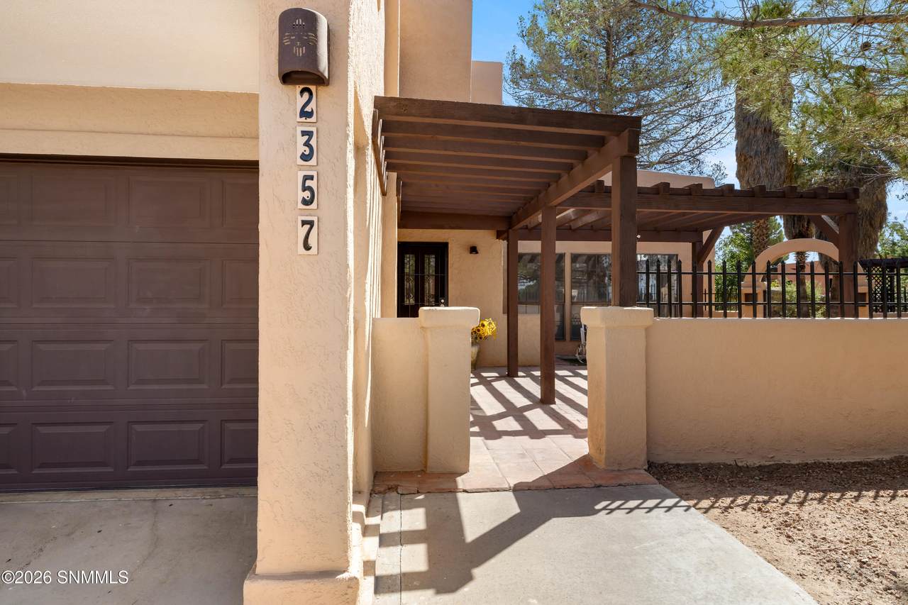 https://bt-photos.global.ssl.fastly.net/lascruces/1280_boomver_1_2602823-2.jpg