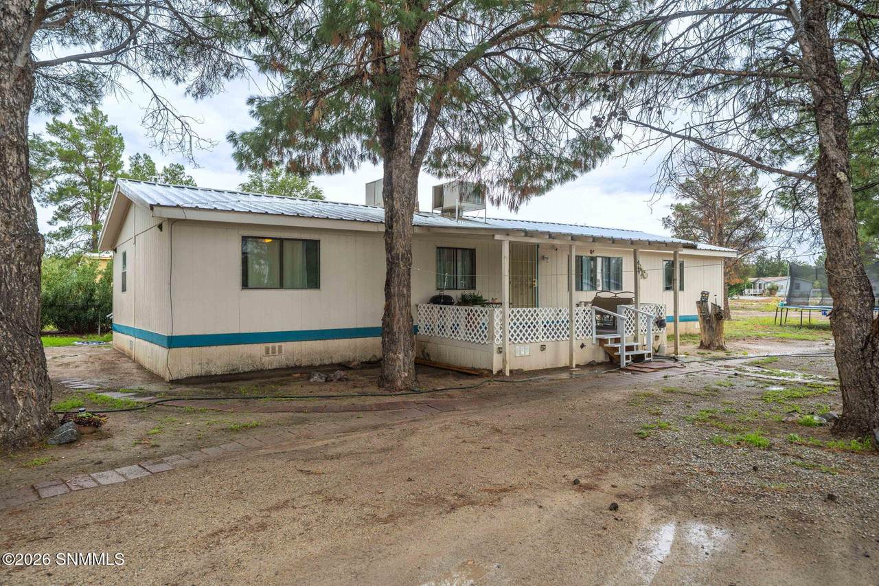669 Hummingbird Drive - Photo 1