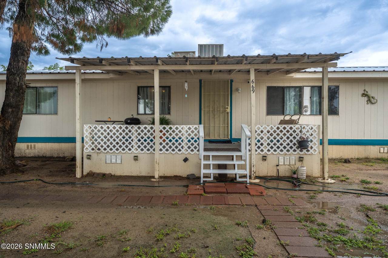 https://bt-photos.global.ssl.fastly.net/lascruces/1280_boomver_1_2603090-2.jpg