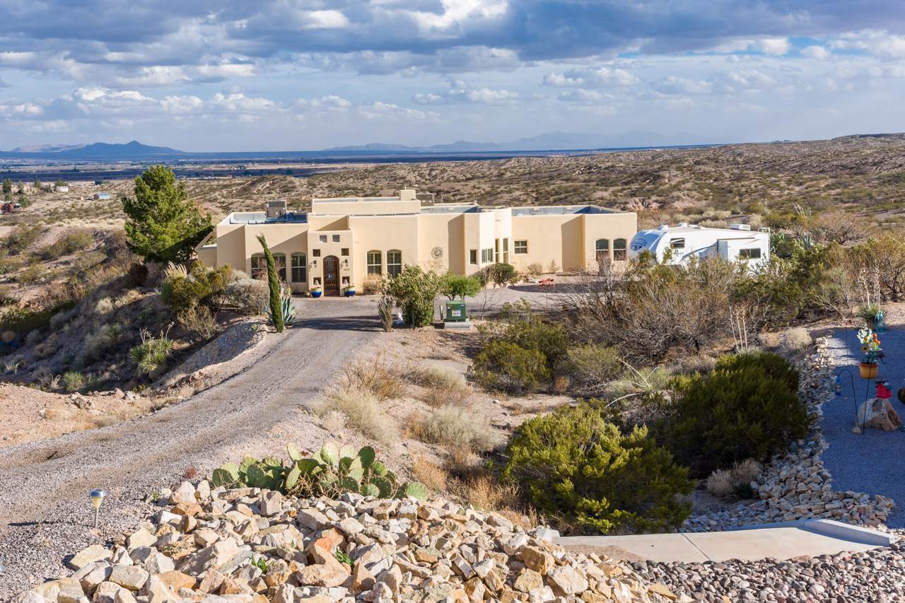 518 Lark Spur Way - Photo 1
