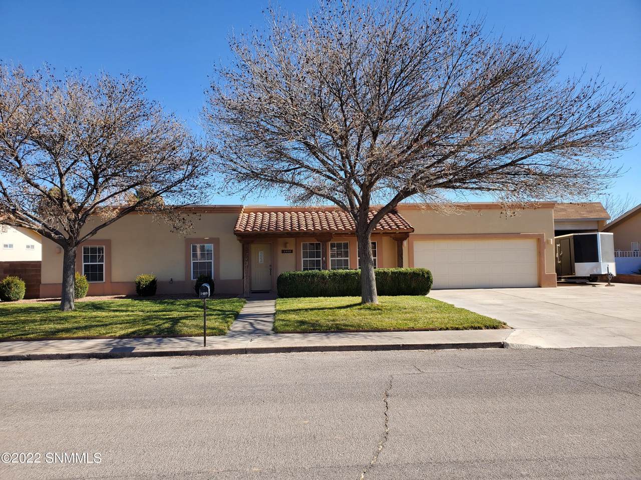 1409 Mesilla Street - Photo 1