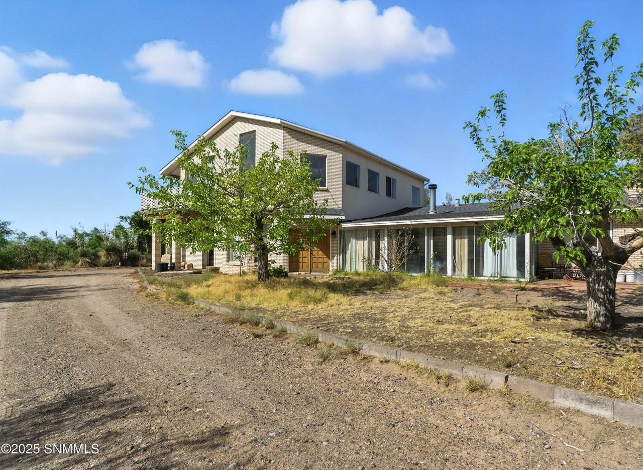 548 Lonesome Road - Photo 1