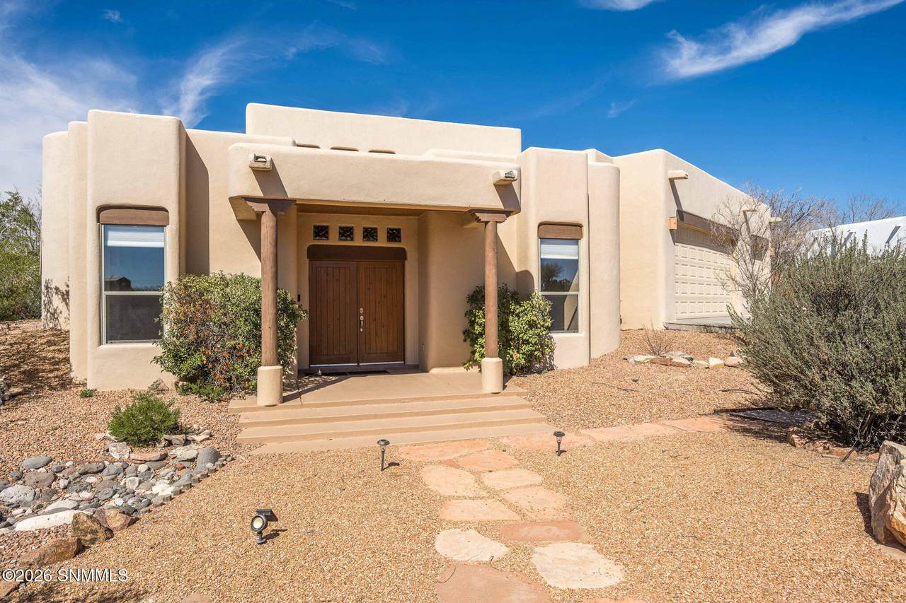 https://bt-photos.global.ssl.fastly.net/lascruces/1280_boomver_2_2502721-2.jpg