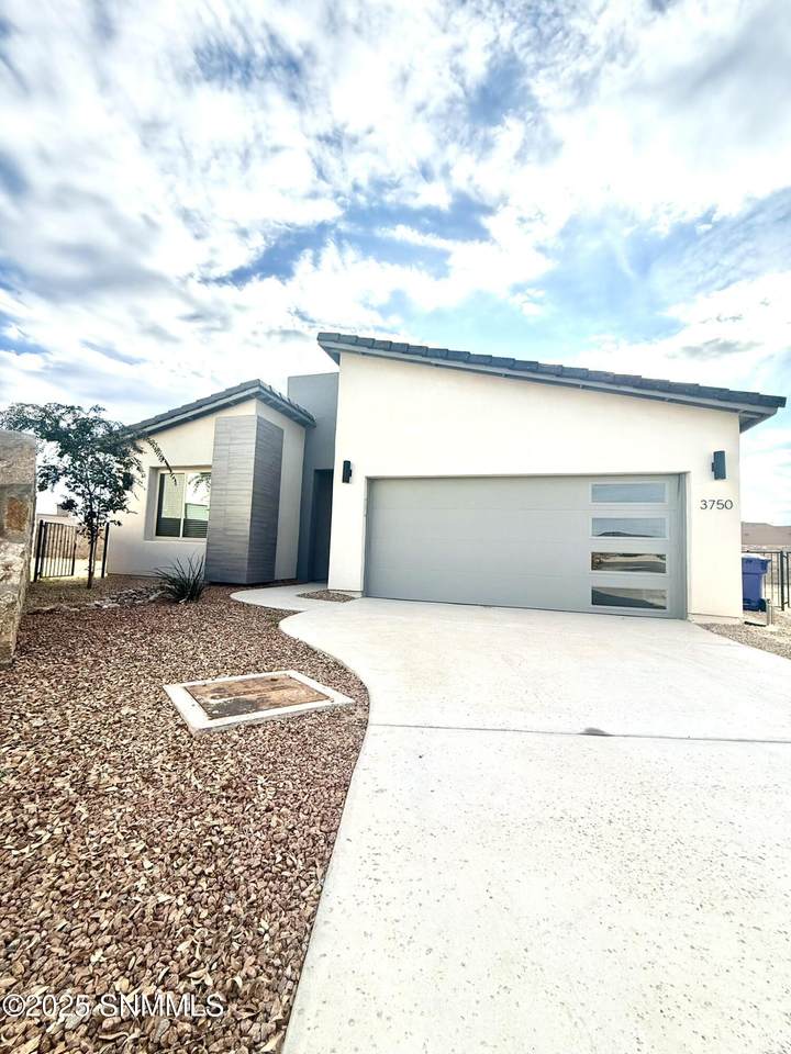 3750 Nightingale Avenue - Photo 1