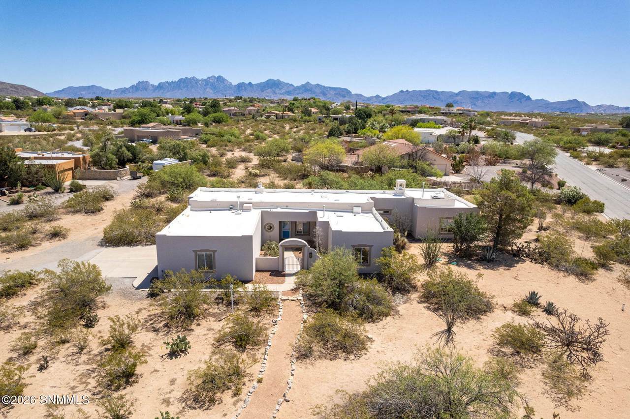 4300 Diamondback Drive - Photo 1