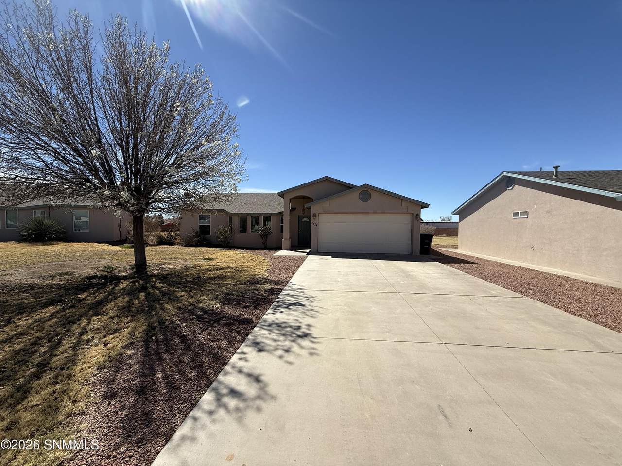 2324 Sierra Vista Court - Photo 1