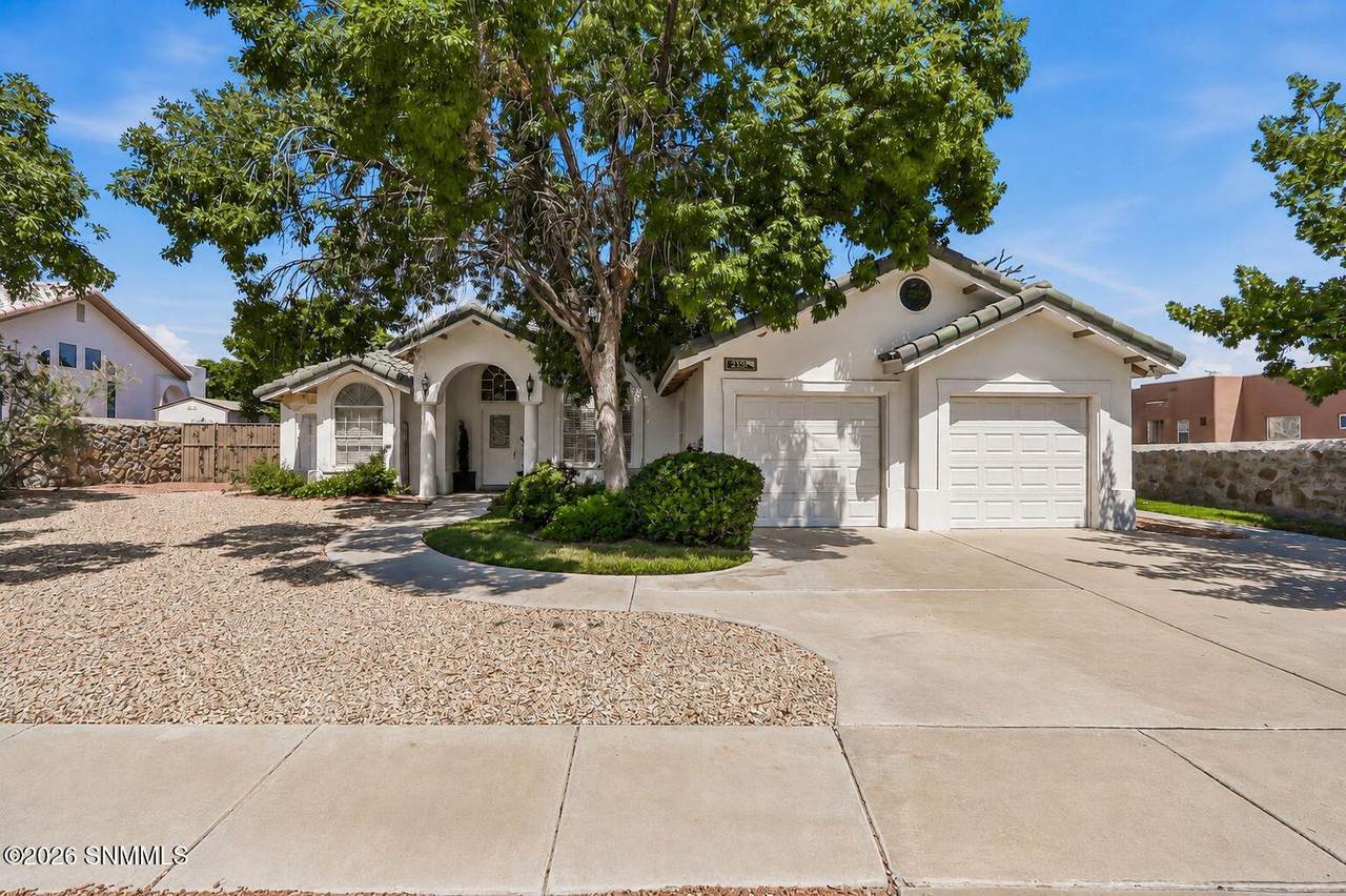 2451 Clearview Drive - Photo 1