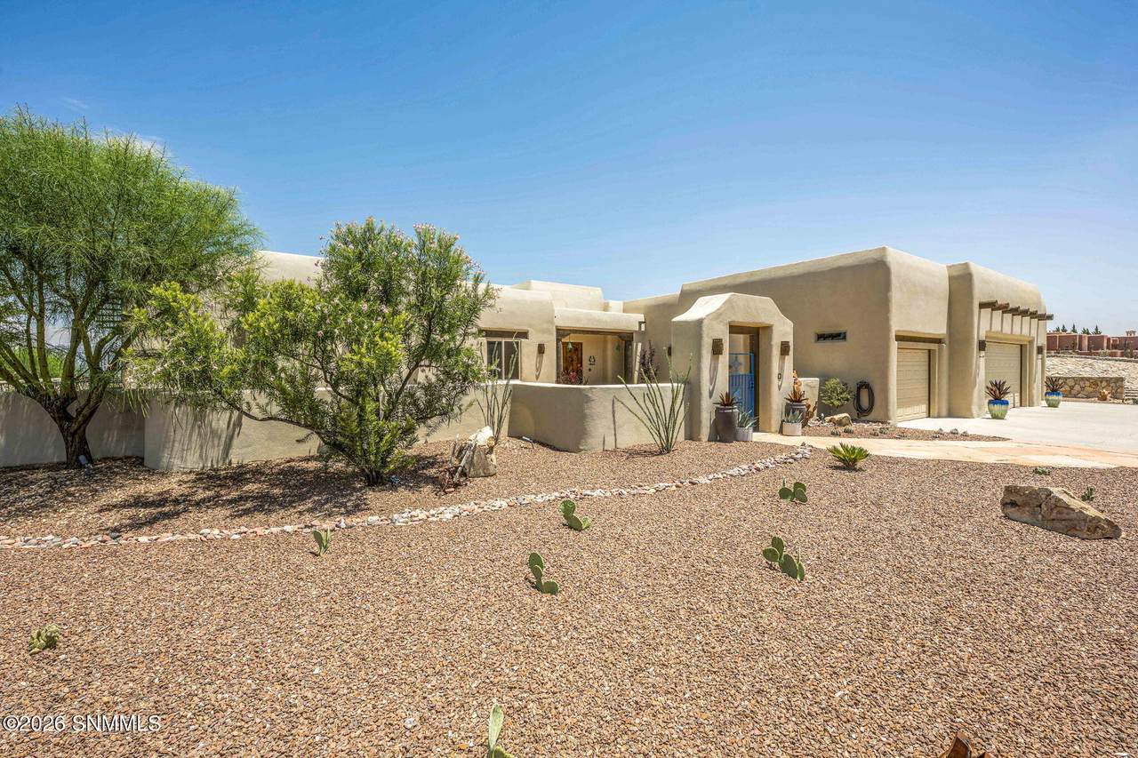 1228 Goldeneye Court - Photo 1