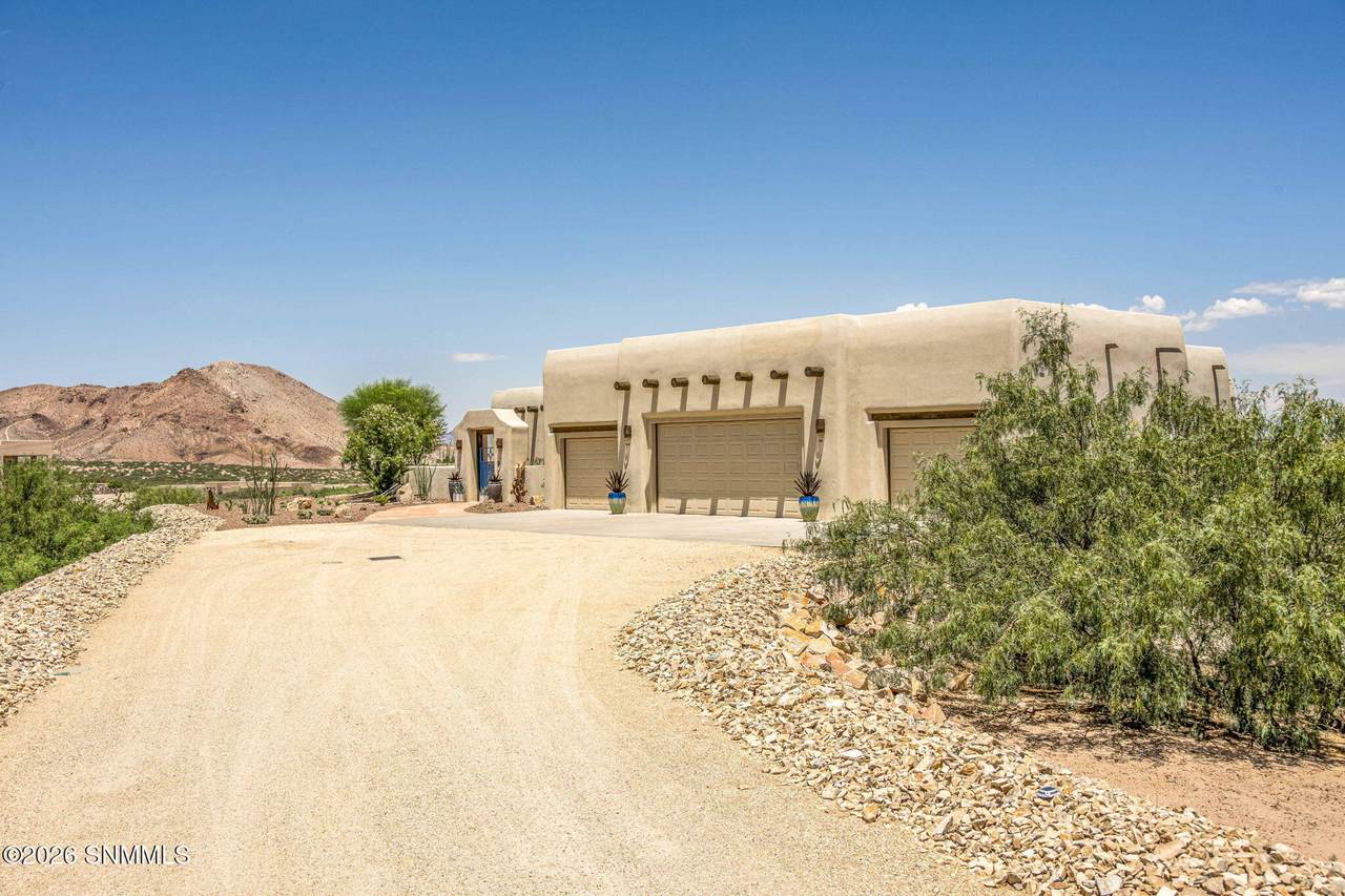 https://bt-photos.global.ssl.fastly.net/lascruces/1280_boomver_2_2600984-2.jpg
