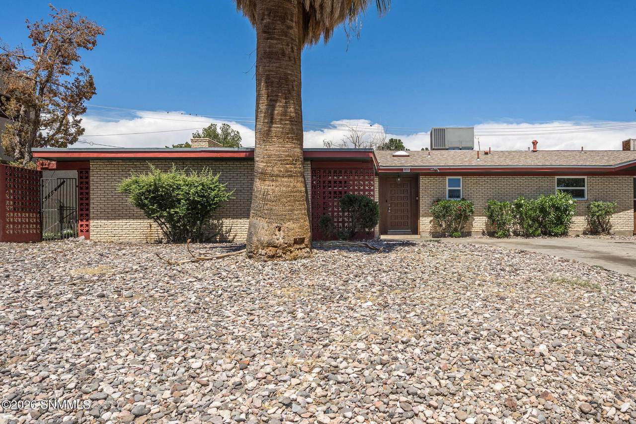 https://bt-photos.global.ssl.fastly.net/lascruces/1280_boomver_2_2601549-2.jpg