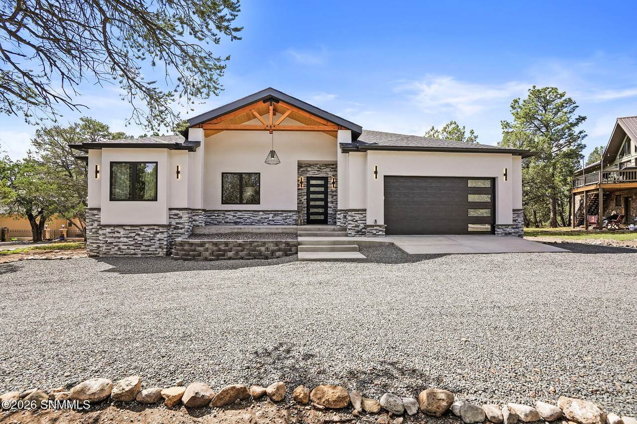 208 Deer Park Drive - Photo 1