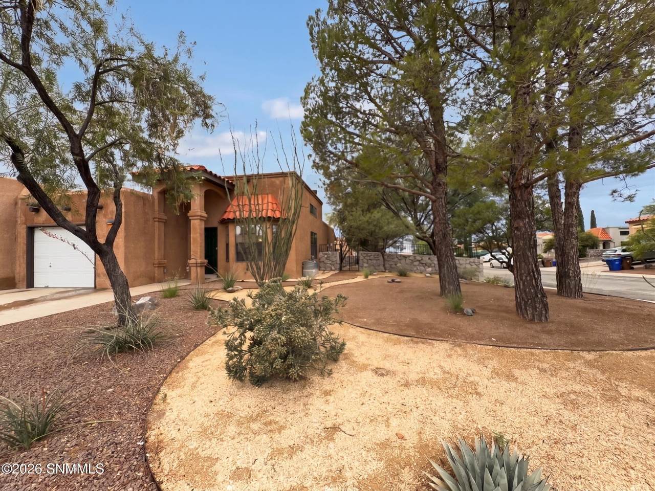 2083 Pinecone Way - Photo 1