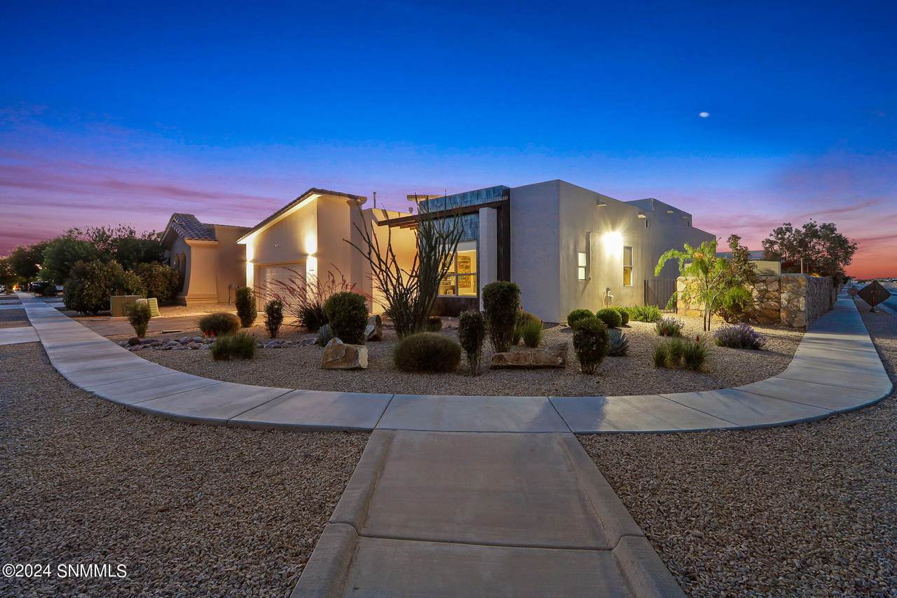 3681 Santa Minerva Avenue - Photo 1