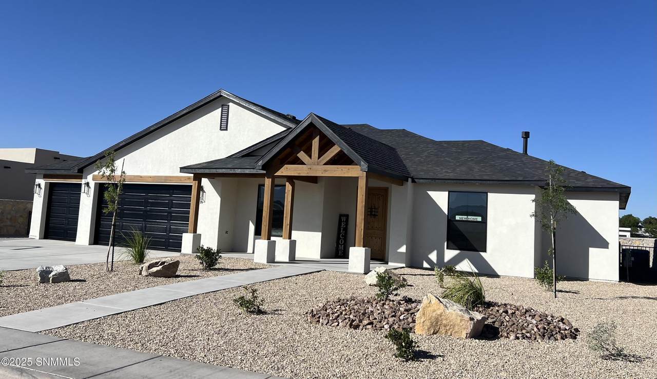 716 Basha Arc - Photo 1
