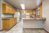 2716 Custer Way - Photo 16