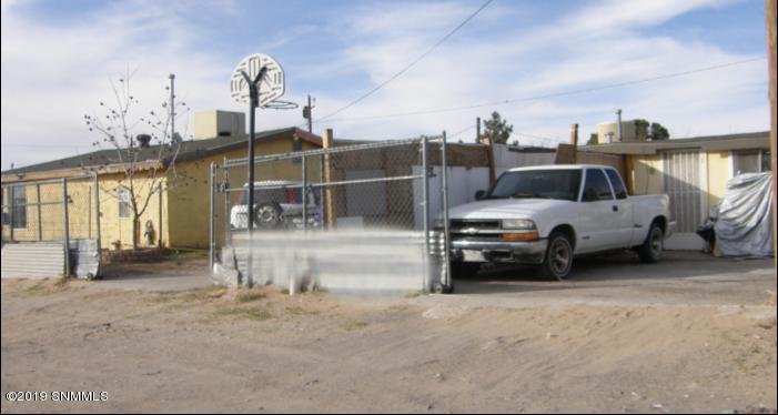 1323 State Line Drive - Photo 1