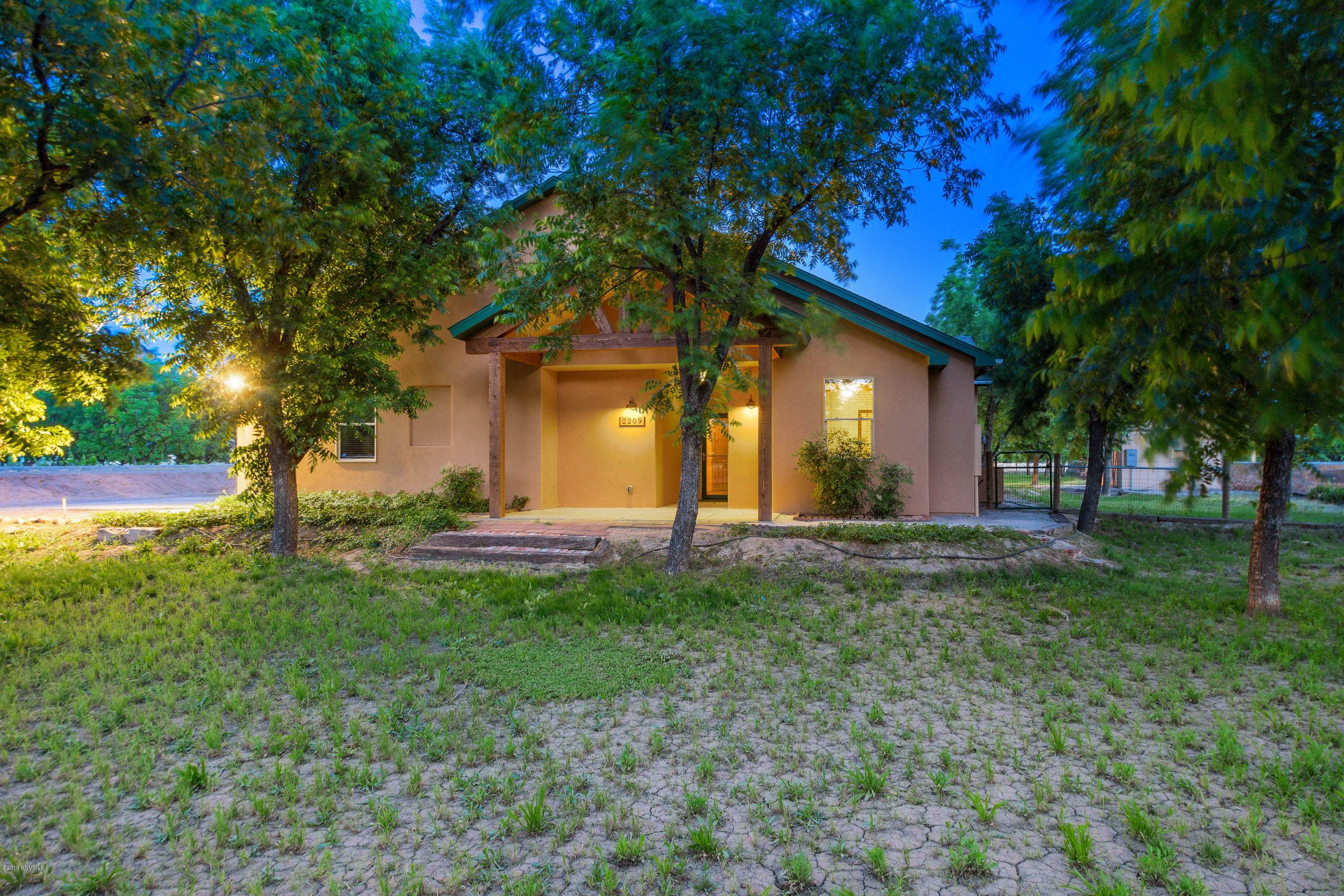2209 Via Sombra Court - Photo 1