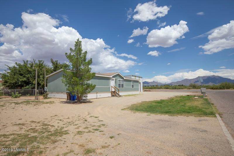 5493 Sunny Acres Drive - Photo 1