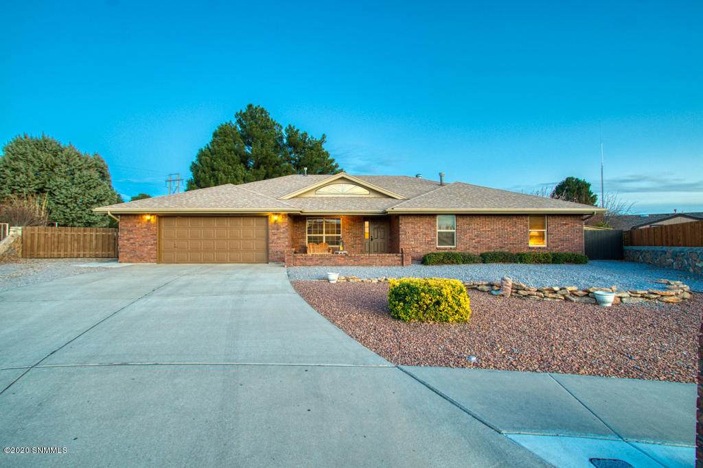 960 Jana Court - Photo 1