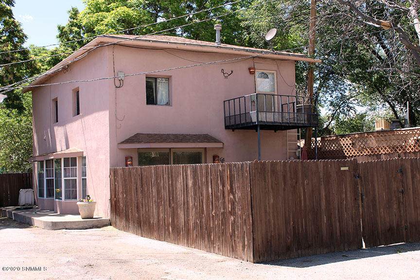 210 College Avenue - Photo 1