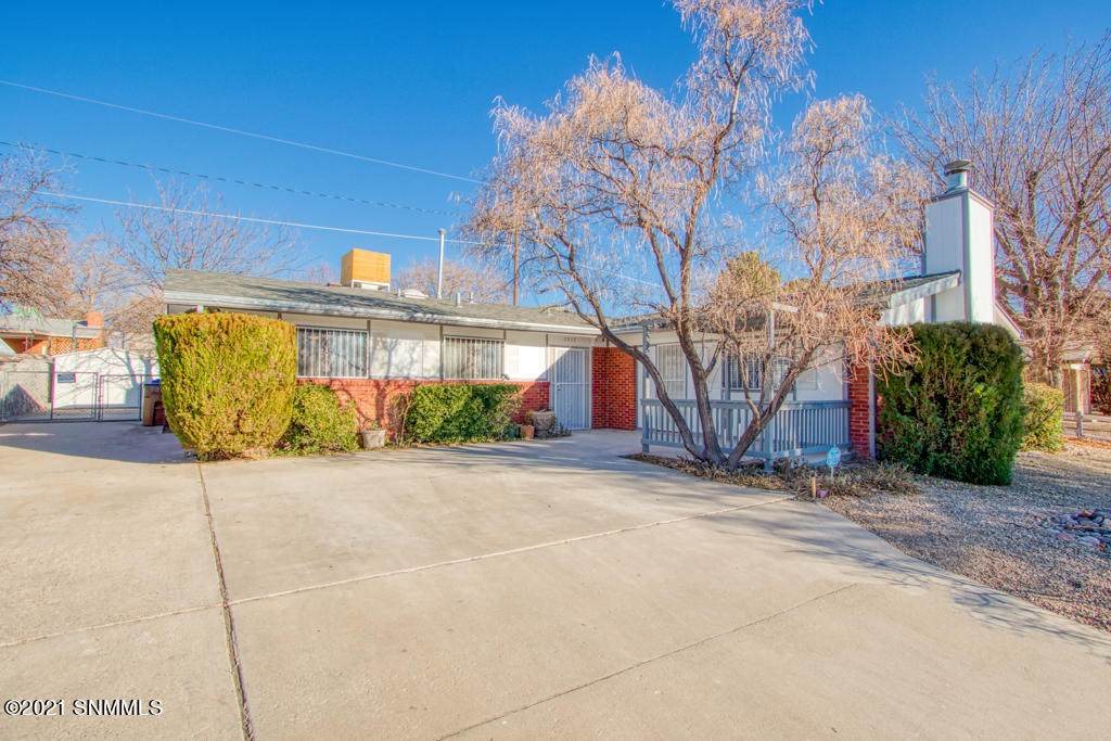 1915 Payne Street - Photo 1