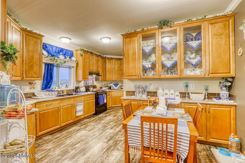 420 Wicker Road - Photo 1