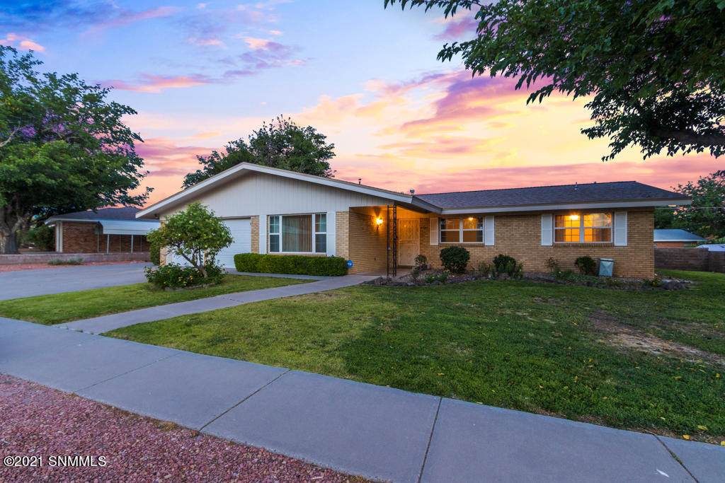 1540 Altura Avenue - Photo 1
