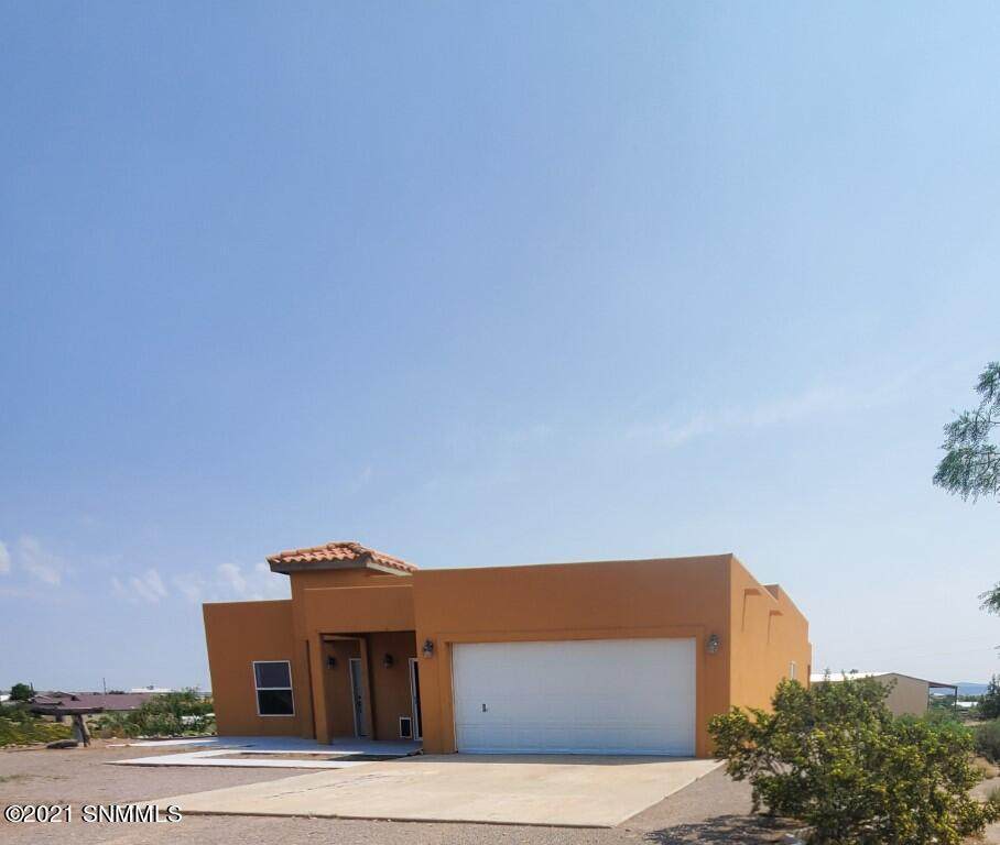 707 Erie Avenue - Photo 1