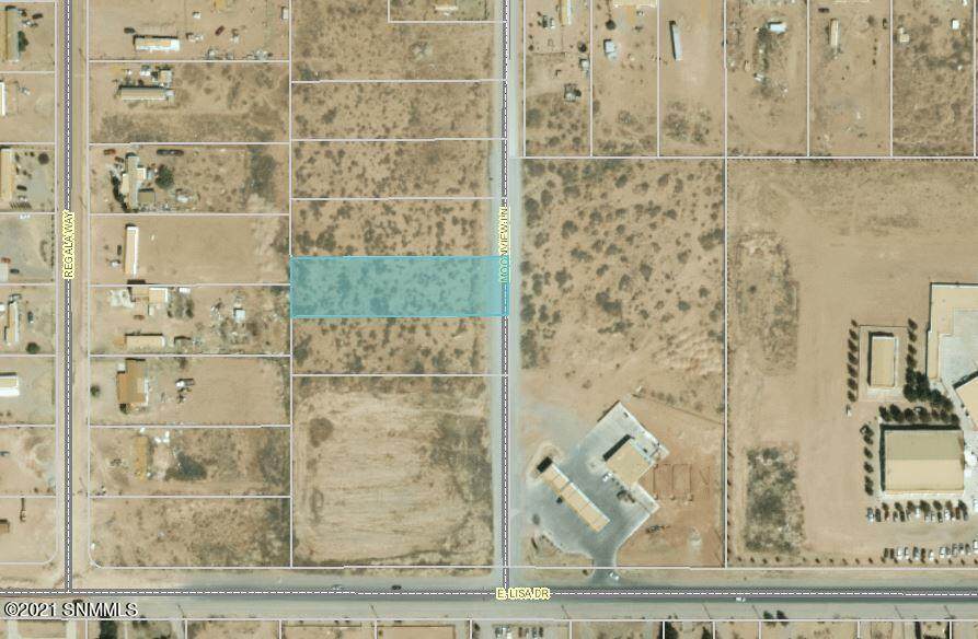 640 Moonview Lane - Photo 1