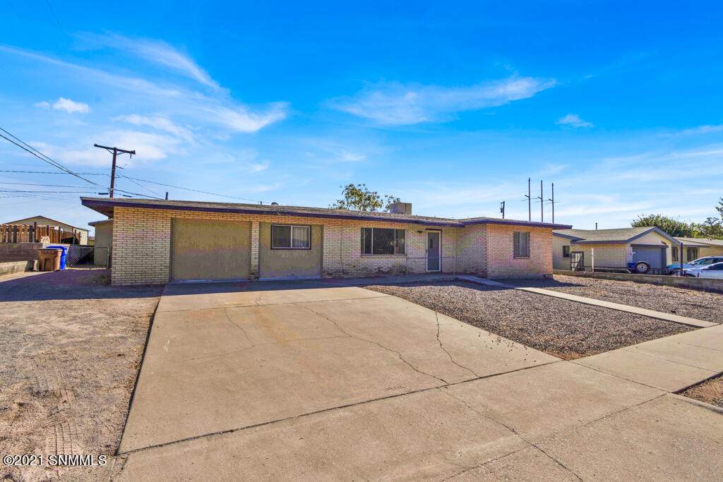 1010 Avondale Drive - Photo 1
